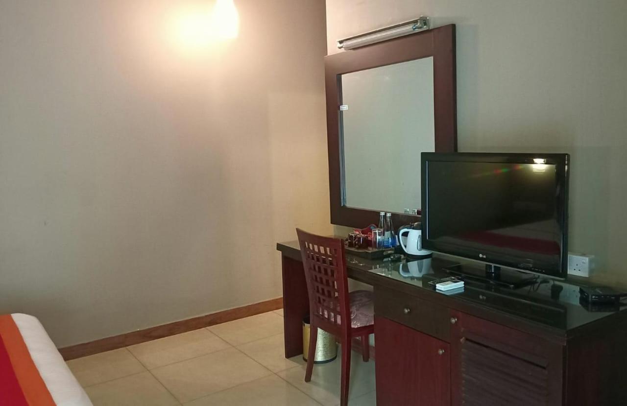 Kings Ridge Kandy Bagian luar foto